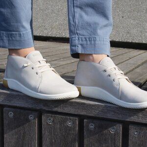 NEW Keen KNX Chukka Boots - Leather in white For Women 725 4s2